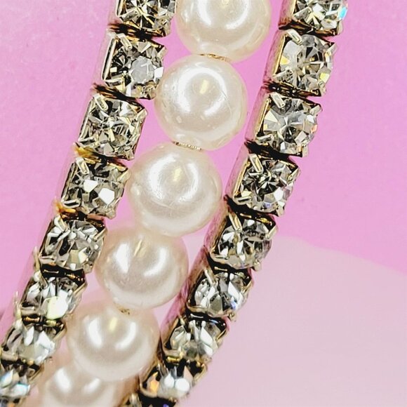 White Fashion Pearls and Crystals Three Coil Link Wrap Around Stretch Bracelet - Picture 8 of 9